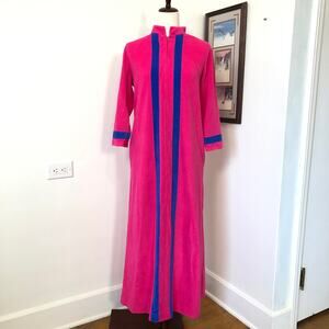 VTG Vanity Fair Velour Full Length Robe House Coat Pink Half Zip Granny 70s 8 M